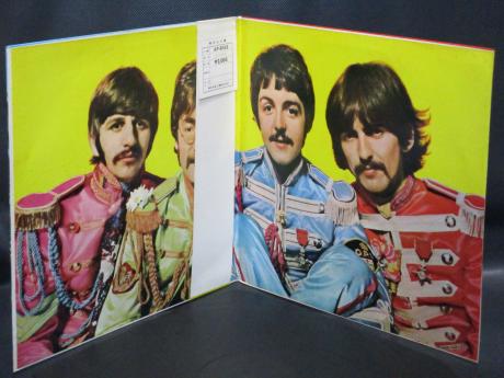 Beatles Sgt Pepper’s Lonely Hearts Club Band Japan Apple 1st Press LP OBI RED WAX