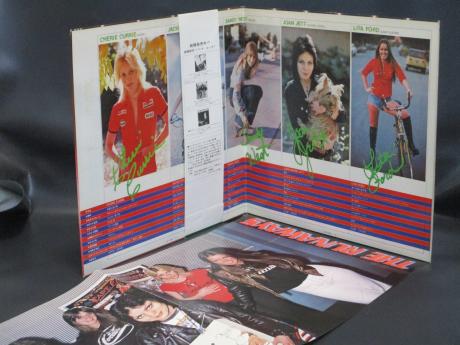 Runaways Queens of Noise Japan Orig. LP OBI RARE BIG POSTER