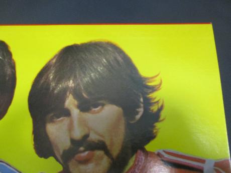 Beatles Sgt Pepper’s Lonely Hearts Club Band Japan LP FLAG OBI