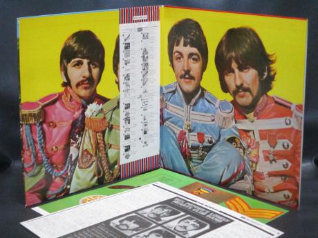 Beatles Sgt Pepper’s Lonely Hearts Club Band Japan LP FLAG OBI